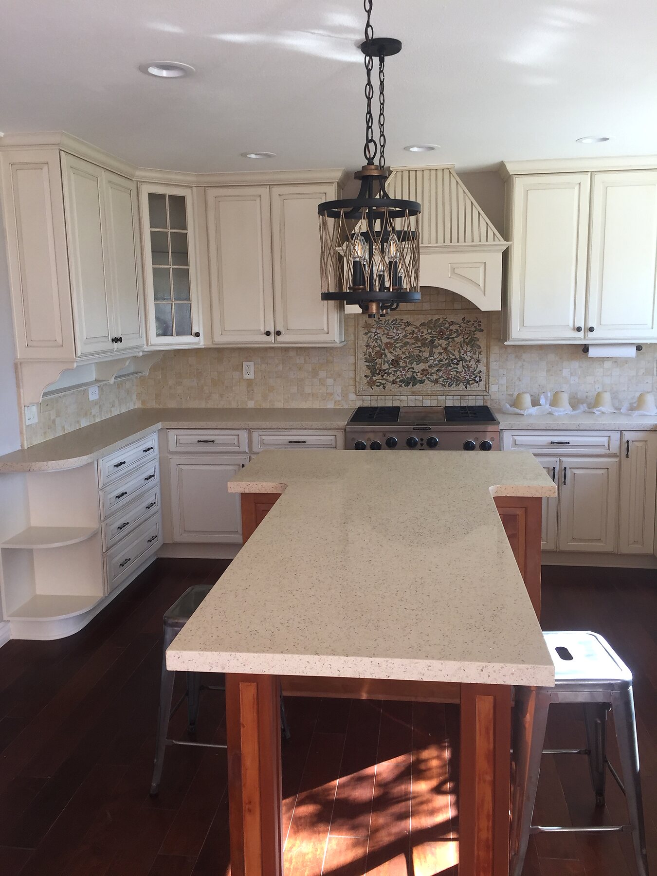 Traditional White Kitchen completed by TS Construction